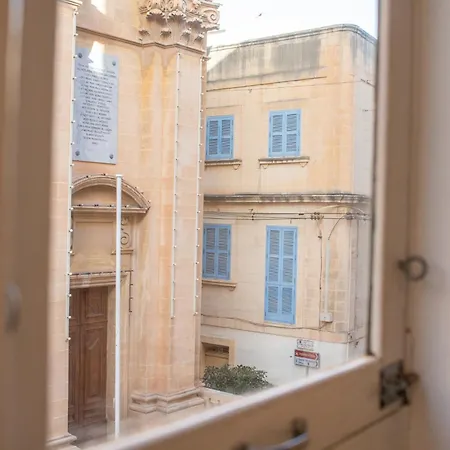 Апарт-отель 15 Main Gate Биргу