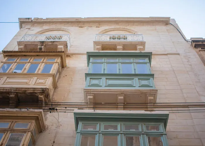 15 Main Gate شقة فندقية