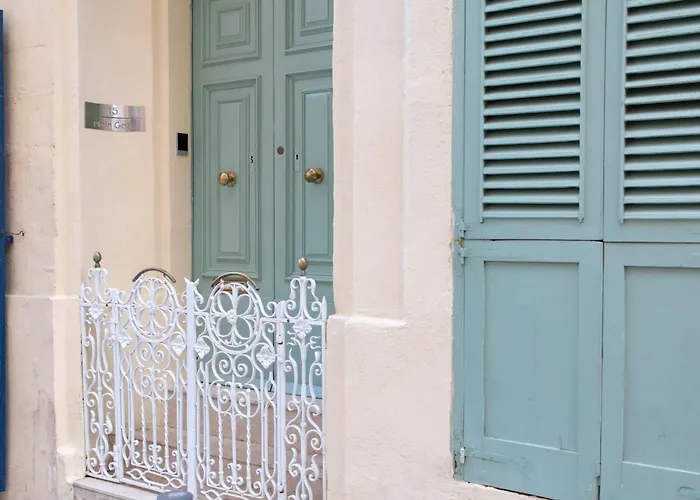 15 Main Gate شقة فندقية بيرغو