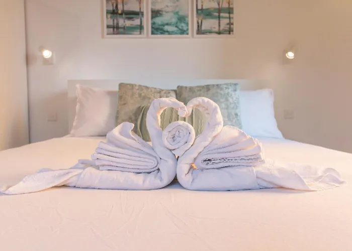 15 Main Gate بيرغو