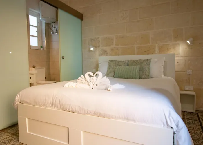 15 Main Gate Apart Otel Birgu