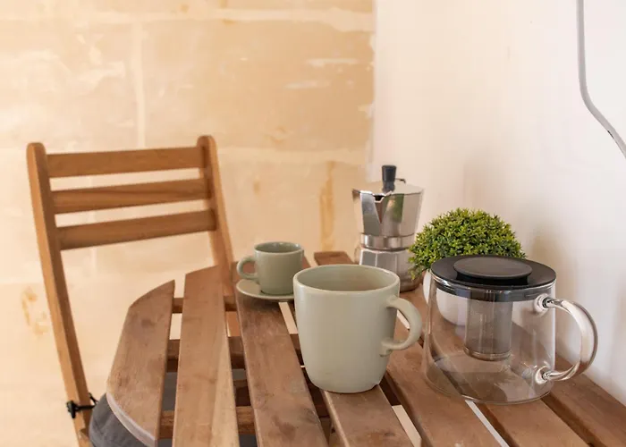 15 Main Gate Apart Otel